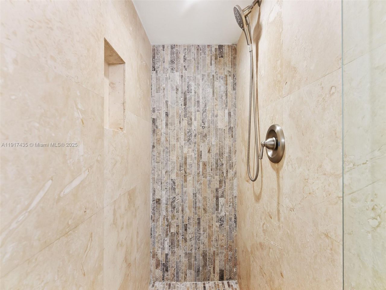 2202 S Cypress Bend Dr, Unit 204, Pompano Beach, FL 33069 Photo