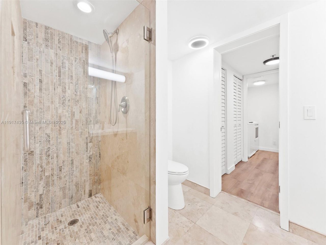 2202 S Cypress Bend Dr, Unit 204, Pompano Beach, FL 33069 Photo