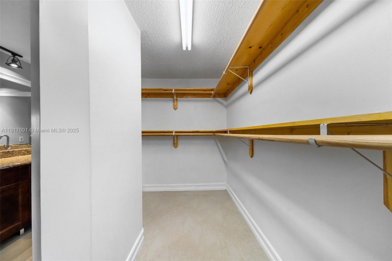 8920 NW 15th St, Pembroke Pines, FL 33024 Photo