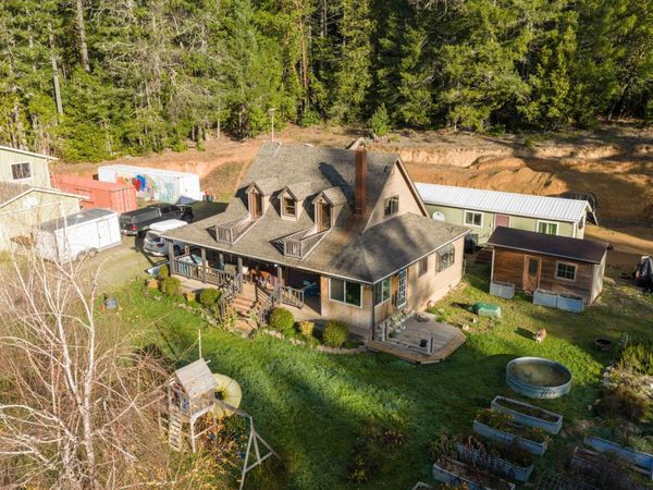 601 McMullen Creek Road, Selma, OR 97538