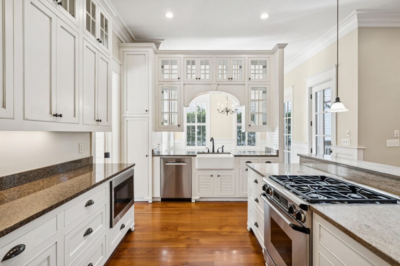 66 Sanibel Street Photo 10