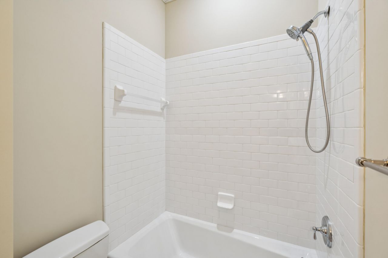 66 Sanibel Street Photo 28