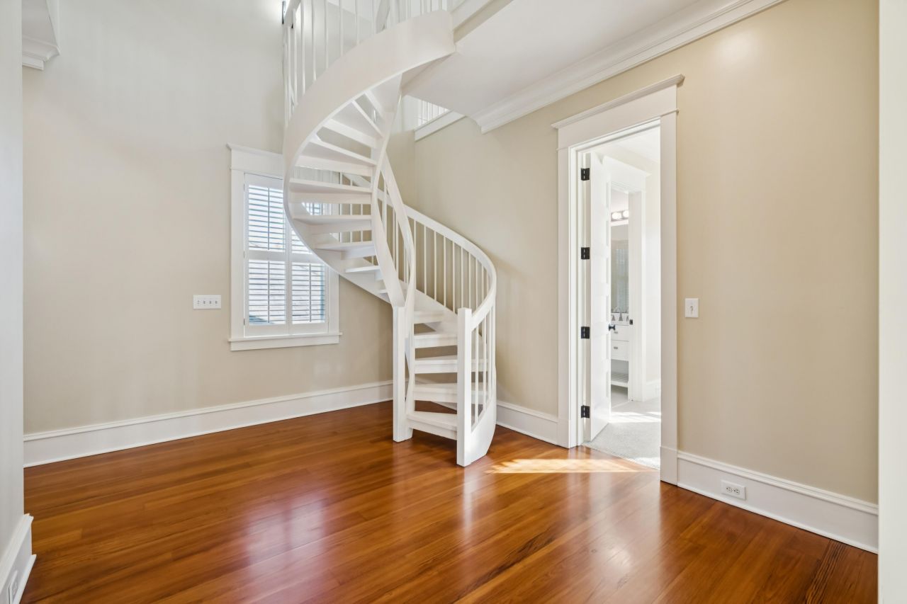 66 Sanibel Street Photo 32