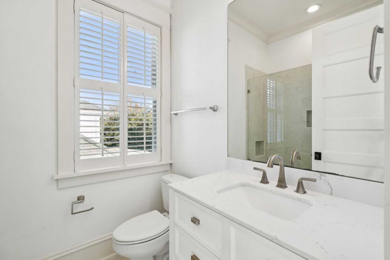 66 Sanibel Street Photo 37