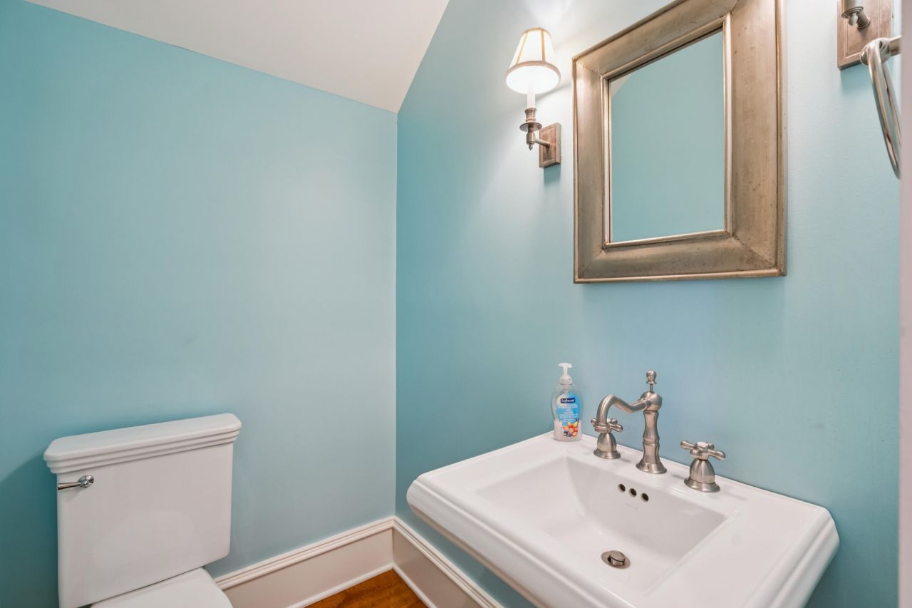 66 Sanibel Street Photo 42