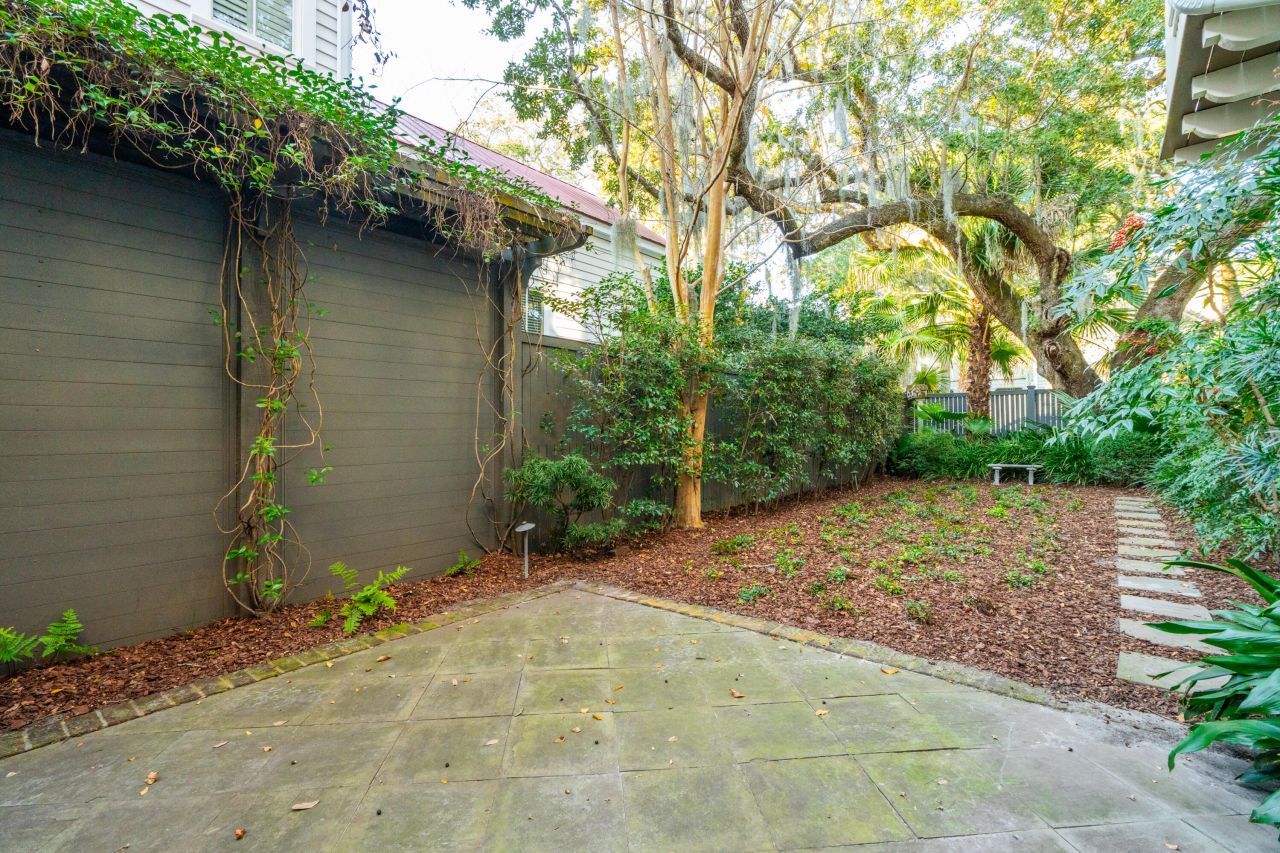 66 Sanibel Street Photo 47