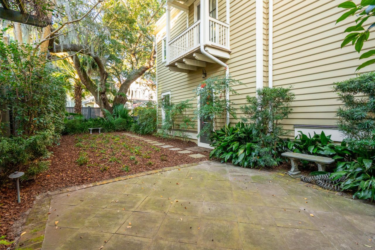 66 Sanibel Street Photo 48