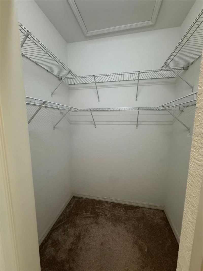 819 Fairwaycove Lane, Unit 203, Bradenton, FL 34212 Photo