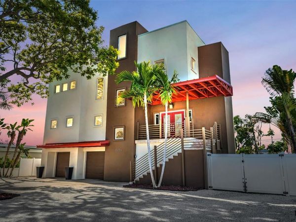 10206 4TH STREET E, TREASURE ISLAND, FL 33706