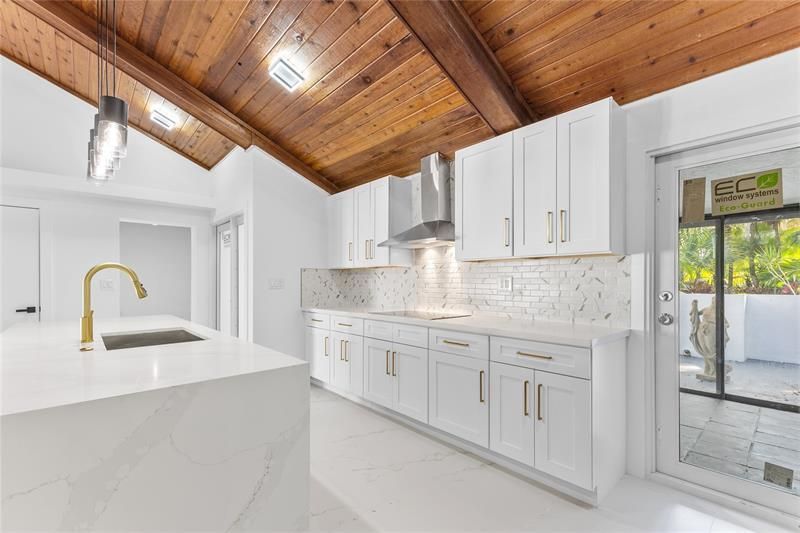 4701 NW 1st Pl, Deerfield Beach, FL 33442 Photo