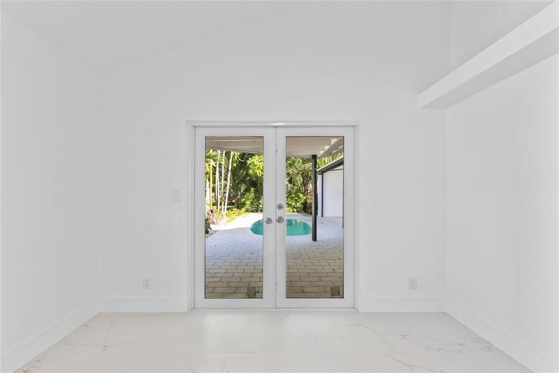 4701 NW 1st Pl, Deerfield Beach, FL 33442 Photo