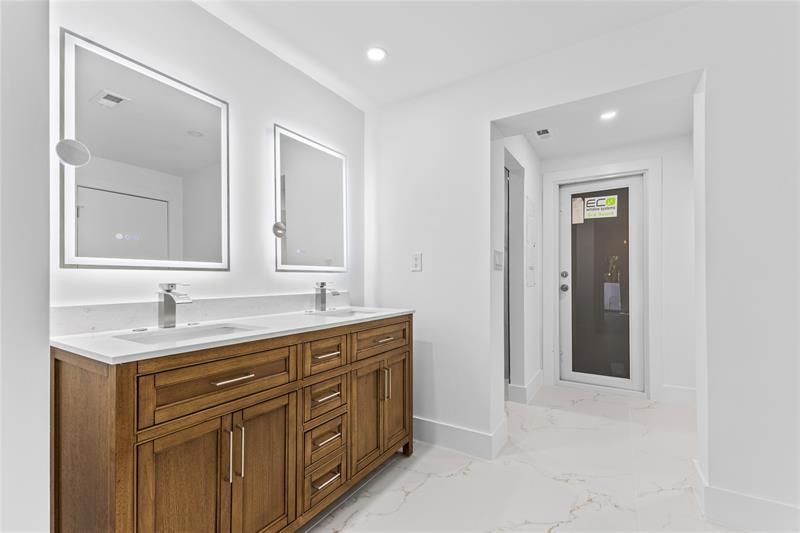 4701 NW 1st Pl, Deerfield Beach, FL 33442 Photo