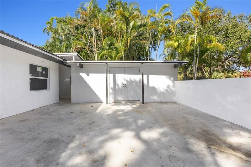 4701 NW 1st Pl, Deerfield Beach, FL 33442 Photo