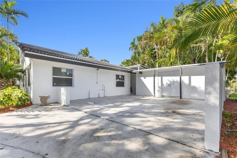 4701 NW 1st Pl, Deerfield Beach, FL 33442 Photo