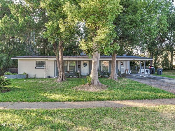3008 CARREVERO Drive W, Jacksonville, FL 32216