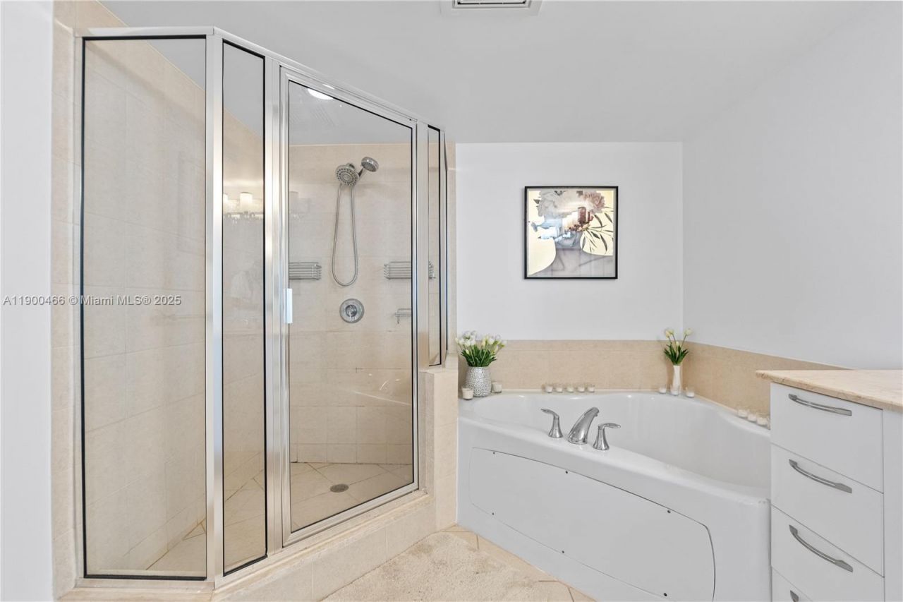 16699 Collins Ave, Unit 3604, Sunny Isles Beach, FL 33160 Photo