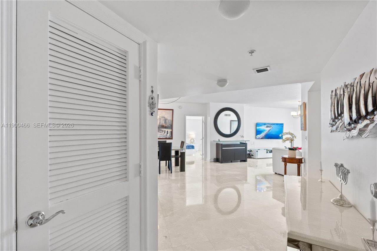 16699 Collins Ave, Unit 3604, Sunny Isles Beach, FL 33160 Photo