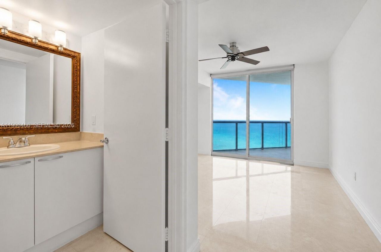 16699 Collins Ave, Unit 3604, Sunny Isles Beach, FL 33160 Photo