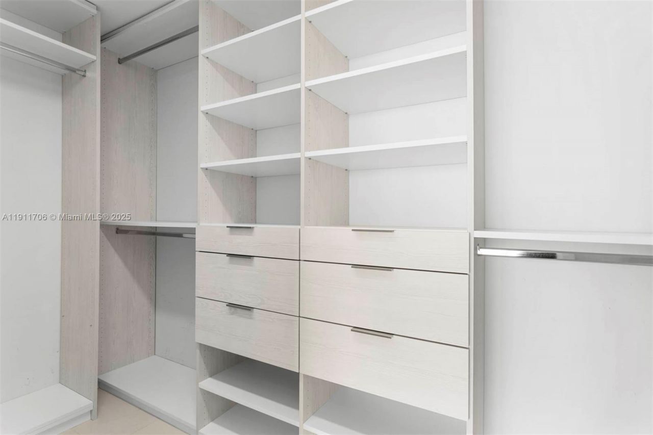 3131 NE 7th Ave, Unit 2604, Miami, FL 33137 Photo