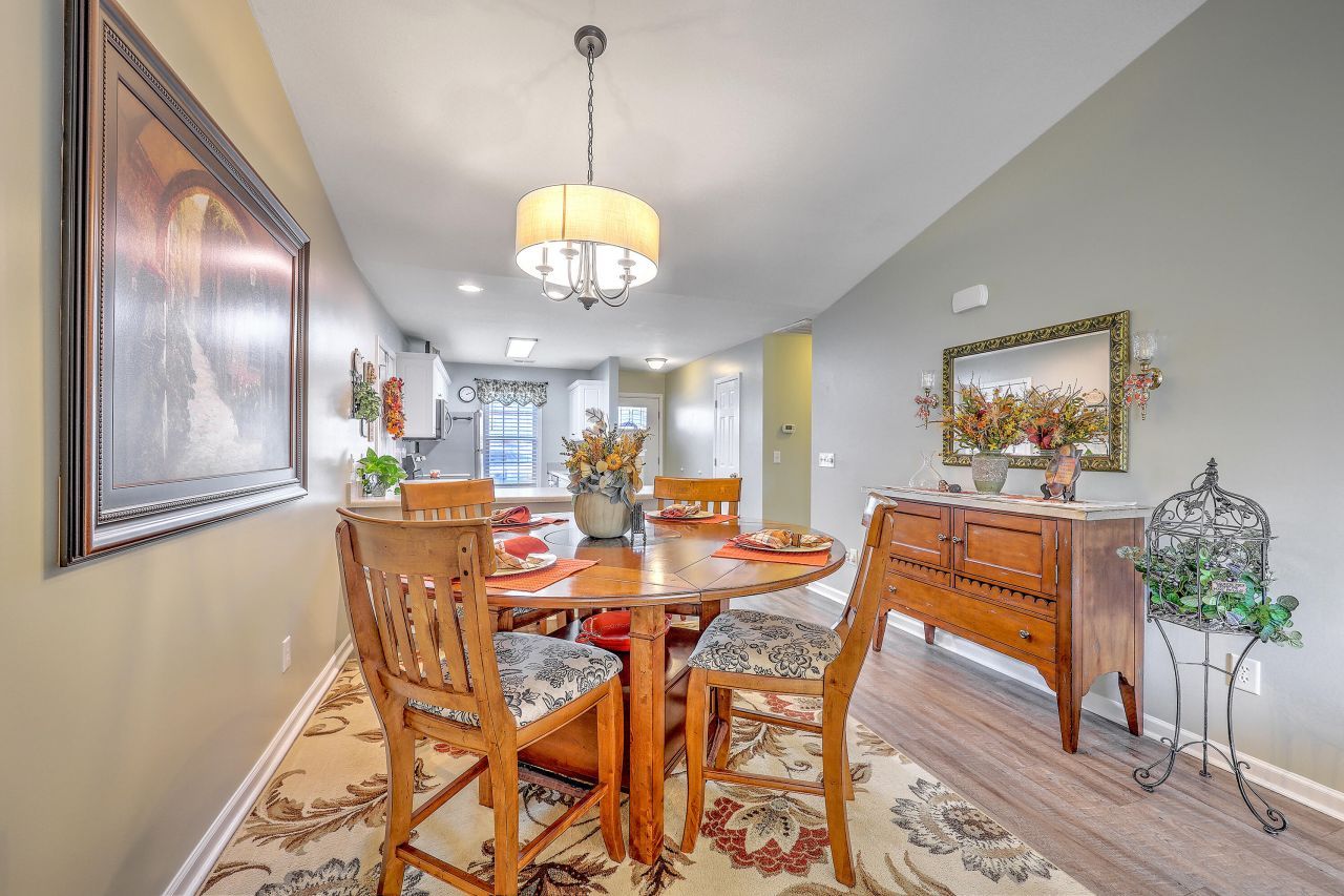 110 Sandy Hook Court Photo 10