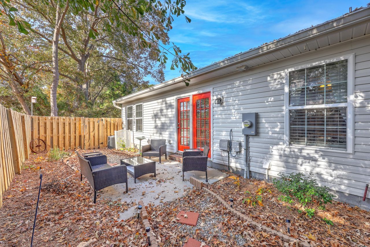 110 Sandy Hook Court Photo 30