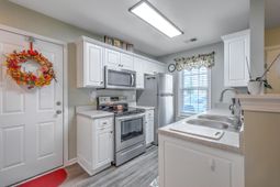 110 Sandy Hook Court photo 4