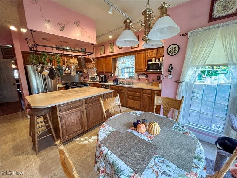 1115 Scoville North Road, Vienna, OH 44473 Photo 13