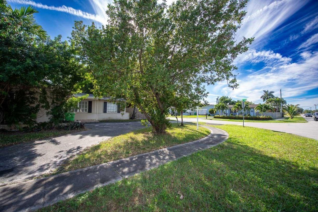 9370 NW 25th Court, Sunrise, FL 33322 Photo