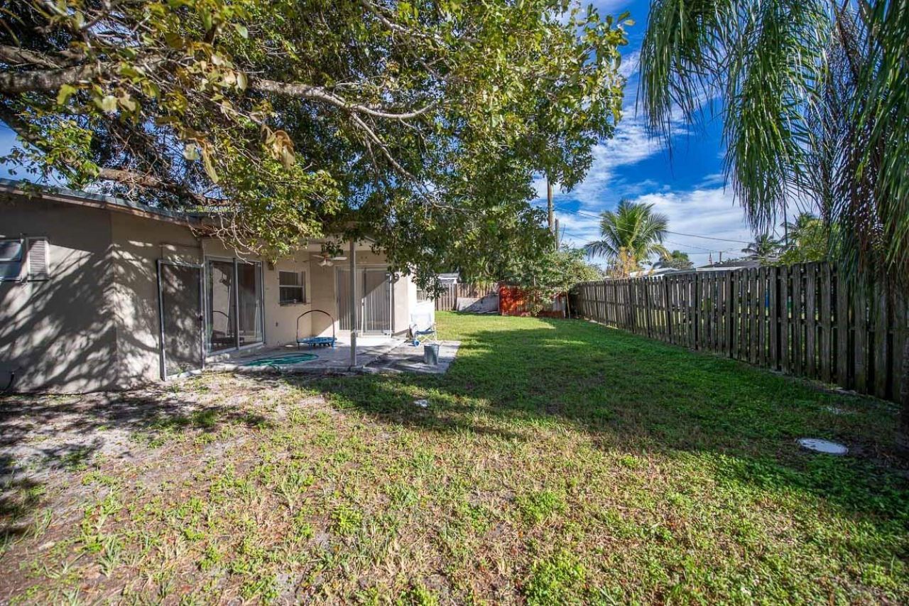 9370 NW 25th Court, Sunrise, FL 33322 Photo