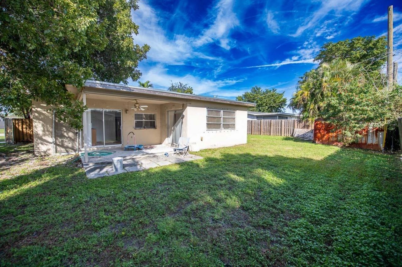 9370 NW 25th Court, Sunrise, FL 33322 Photo
