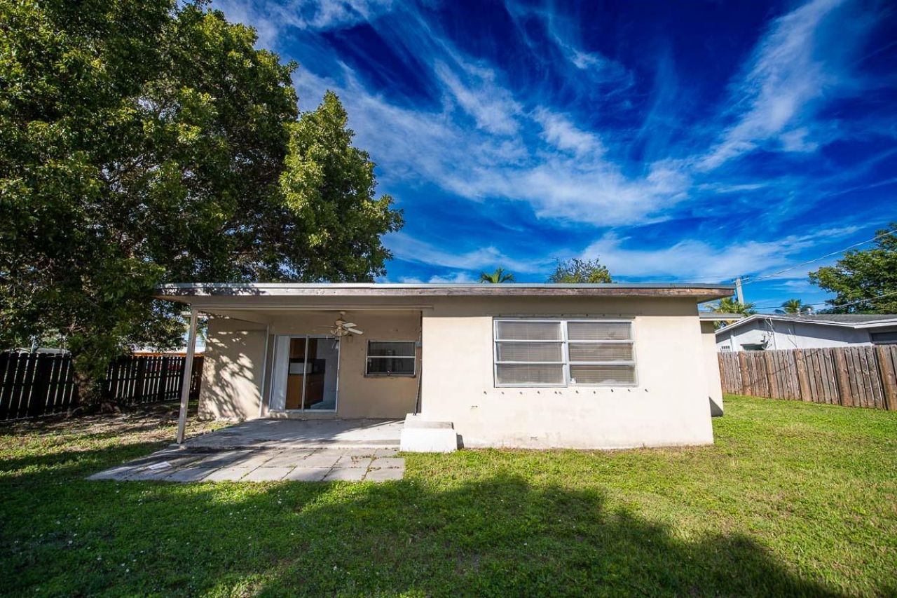 9370 NW 25th Court, Sunrise, FL 33322 Photo