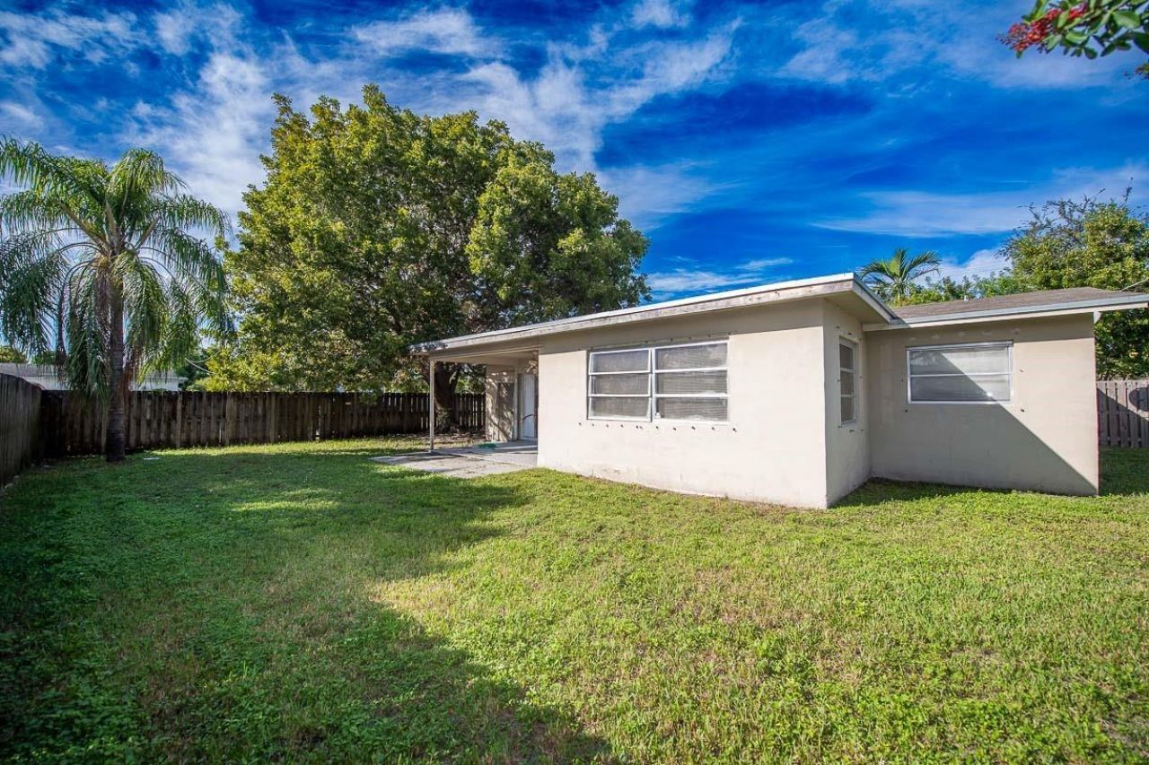 9370 NW 25th Court, Sunrise, FL 33322 Photo
