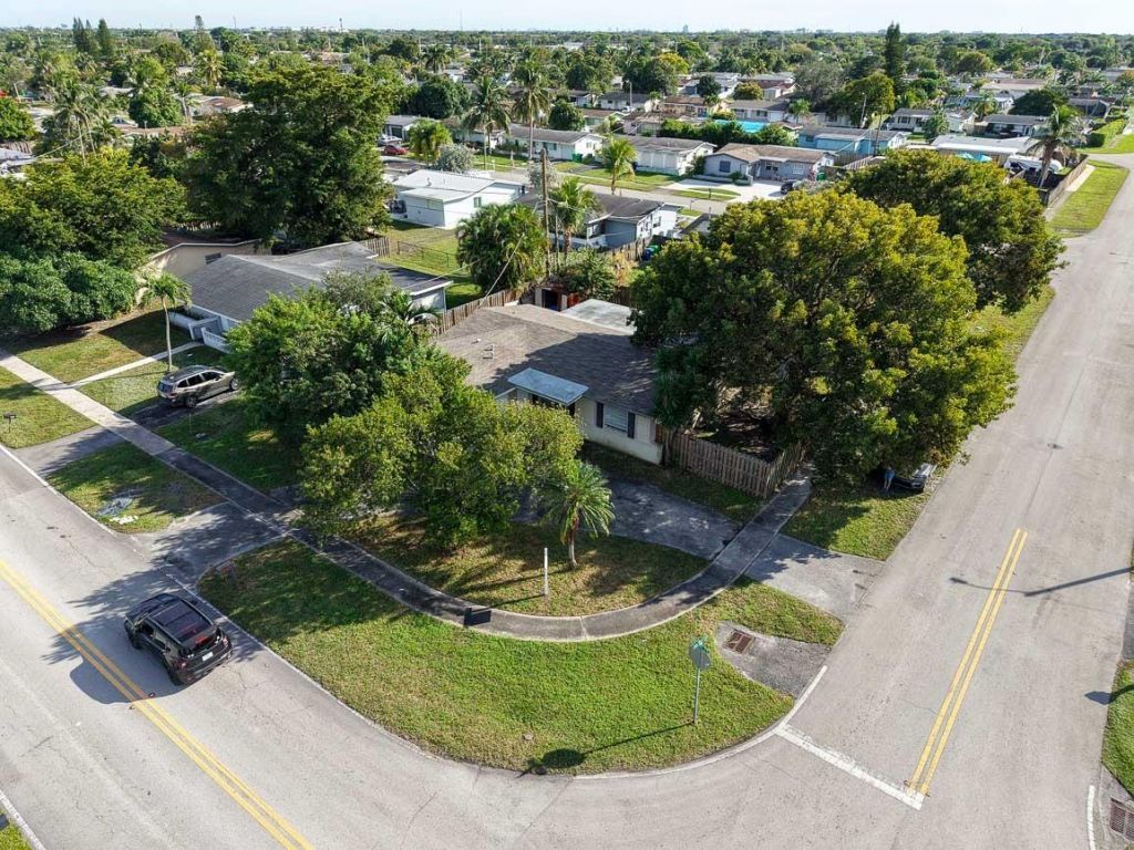 9370 NW 25th Court, Sunrise, FL 33322 Photo