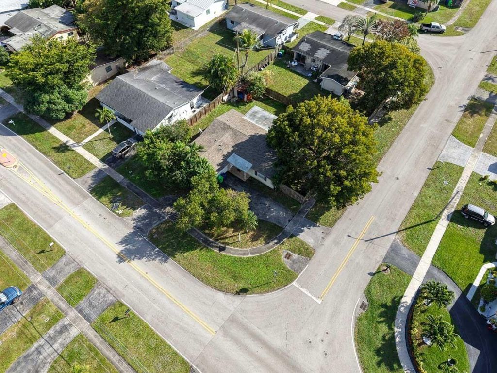9370 NW 25th Court, Sunrise, FL 33322 Photo