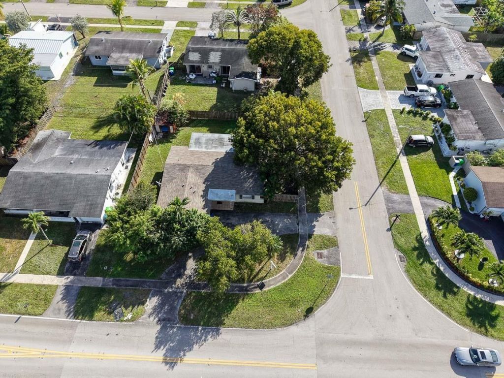 9370 NW 25th Court, Sunrise, FL 33322 Photo