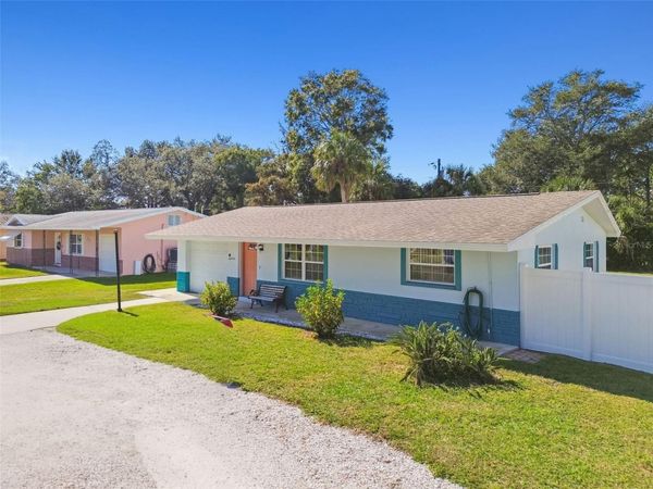 2052 JEFFERSON AVENUE, DUNEDIN, FL 34698