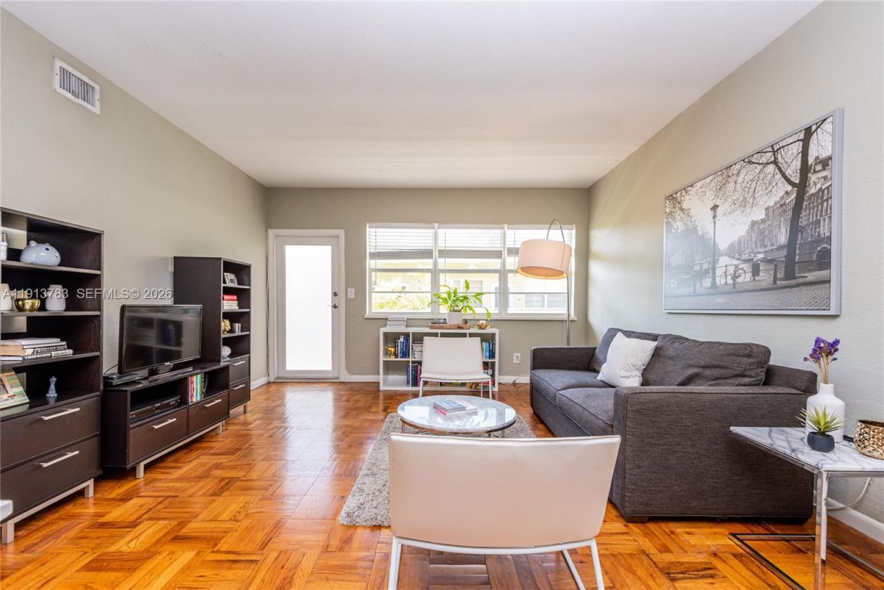 350 S Shore Dr, Unit 7, Miami Beach, FL 33141 Photo