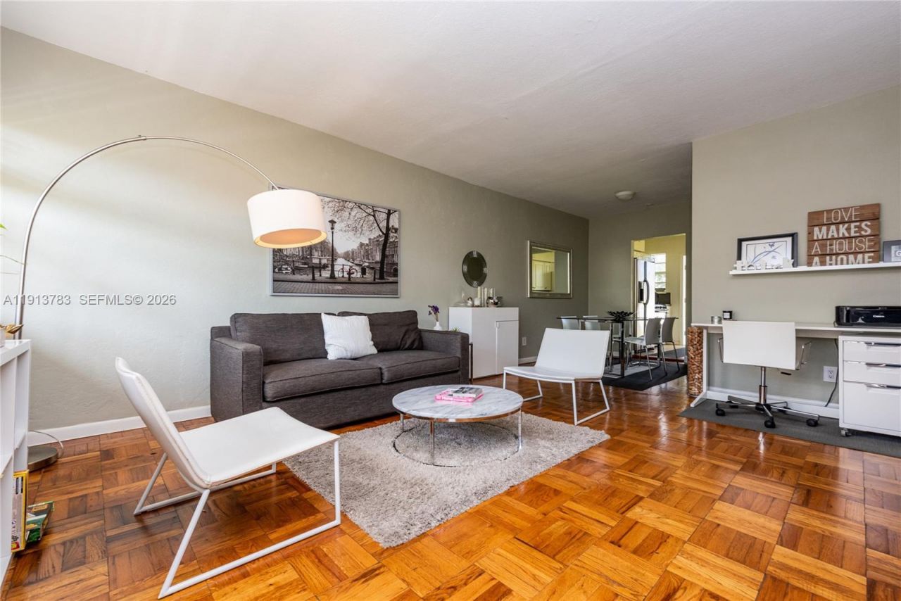 350 S Shore Dr, Unit 7, Miami Beach, FL 33141 Photo