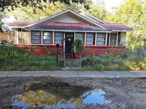 135 Petain Street E, Mobile, AL 36610
