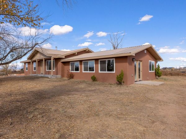 94 W Cochiti, Santa Fe, NM 87508