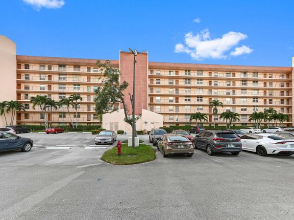 14671 Bonaire Boulevard, Unit 104, Delray Beach, FL 33446