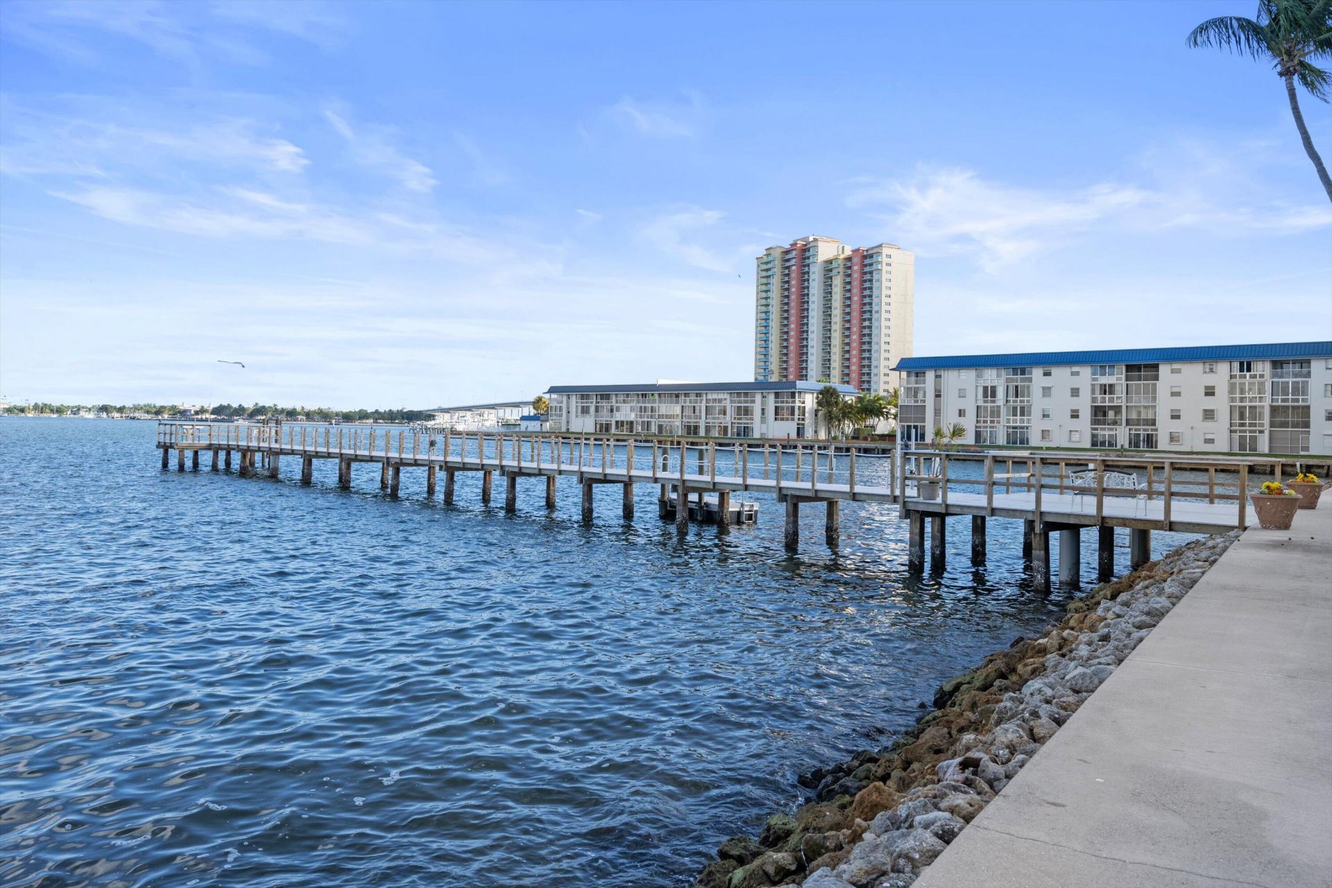 3040 Lake Shore Drive, Unit Ph 2, Riviera Beach, FL 33404 Photo