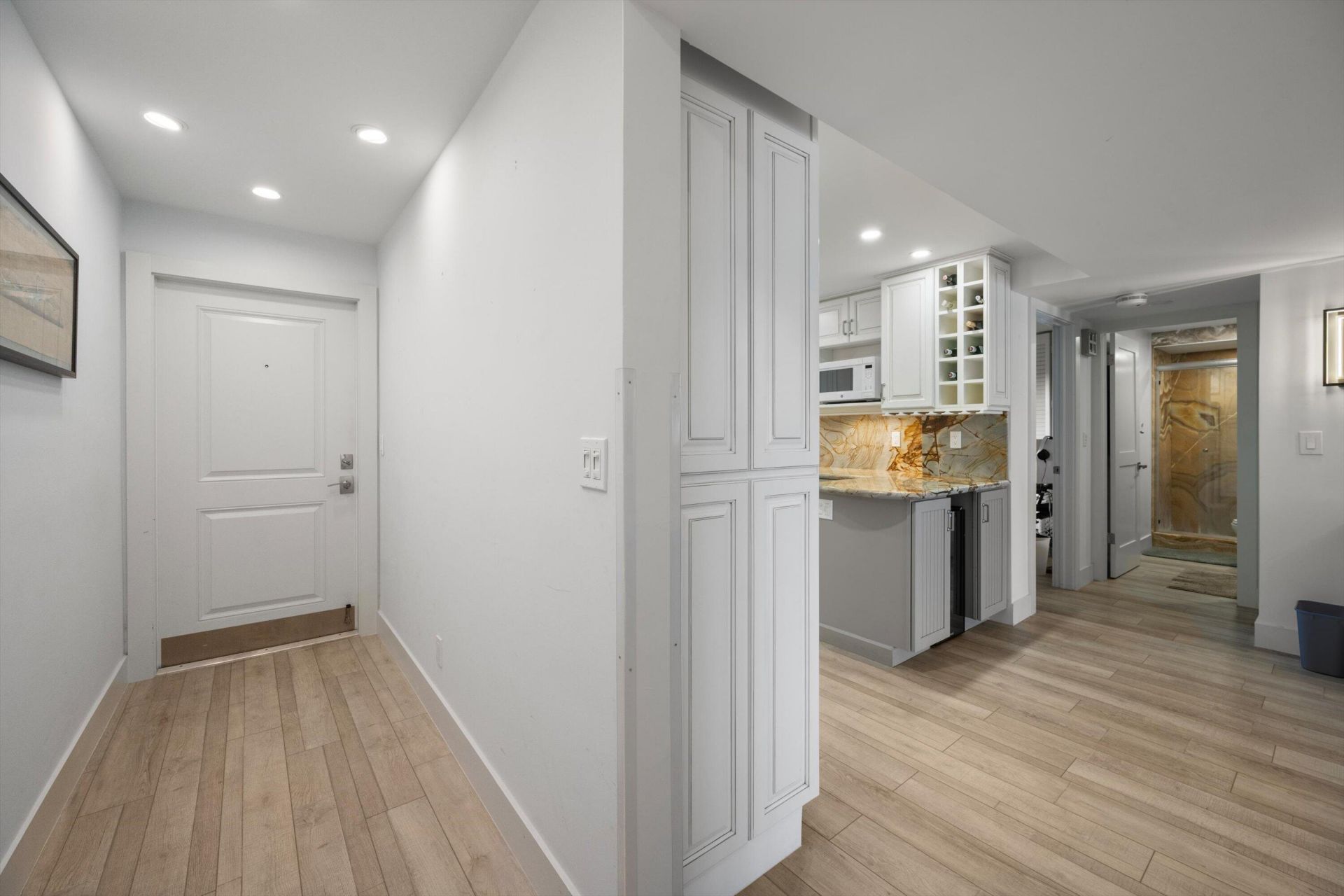 3040 Lake Shore Drive, Unit Ph 2, Riviera Beach, FL 33404 Photo