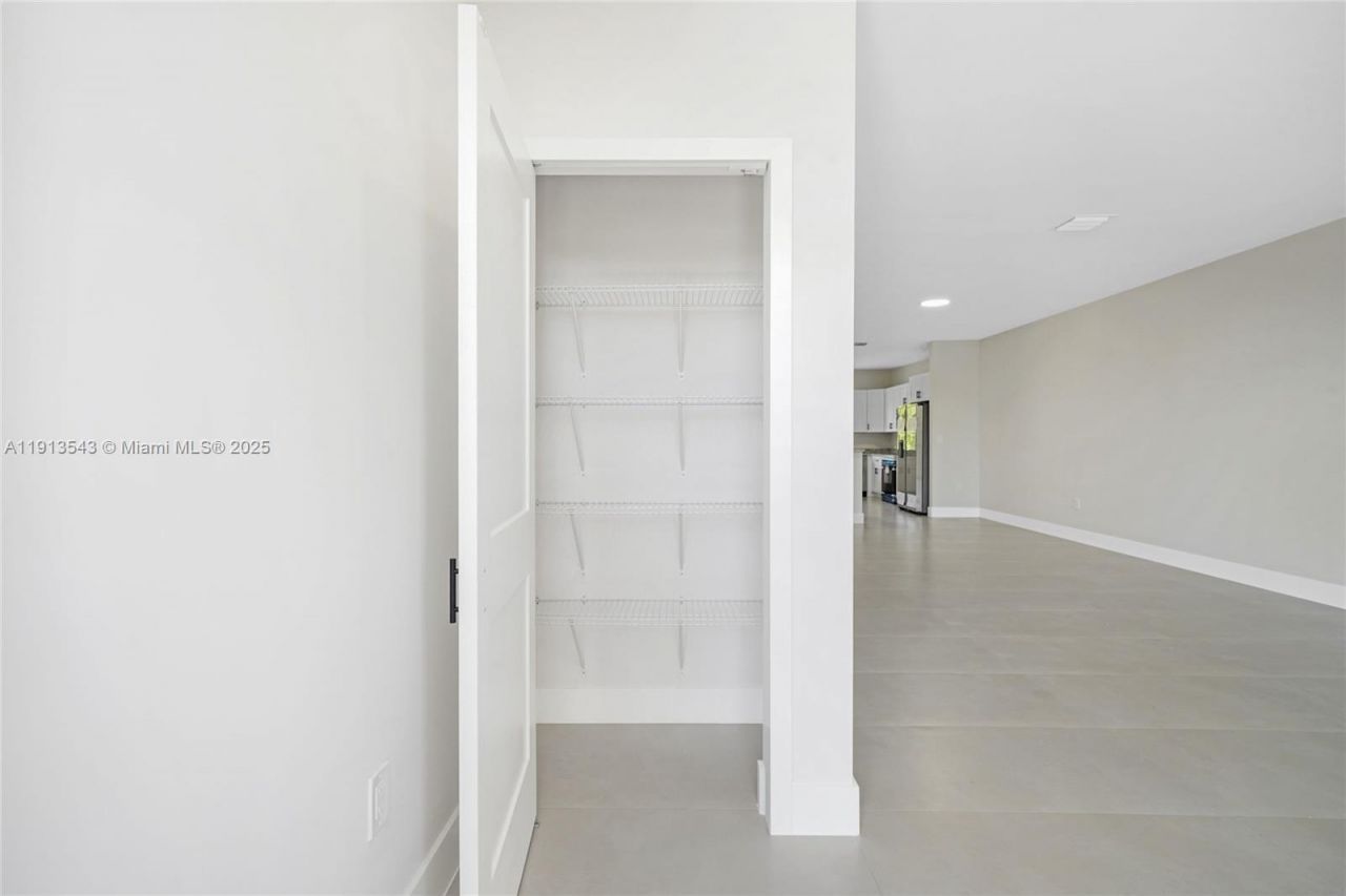 4313 E 8th Ct, Unit B, Hialeah, FL 33013 Photo