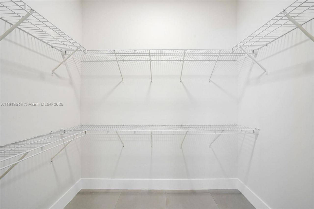 4313 E 8th Ct, Unit B, Hialeah, FL 33013 Photo