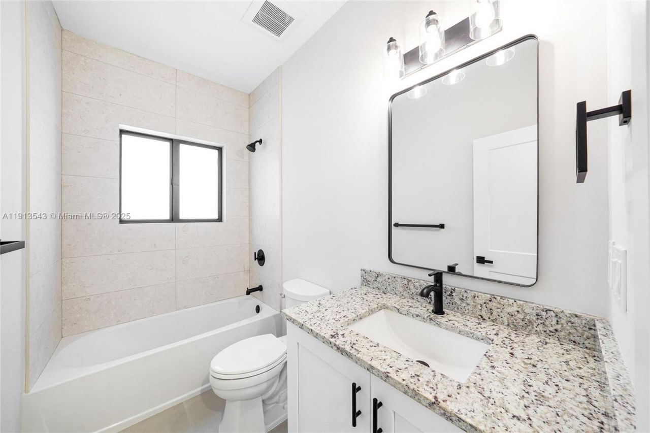 4313 E 8th Ct, Unit B, Hialeah, FL 33013 Photo