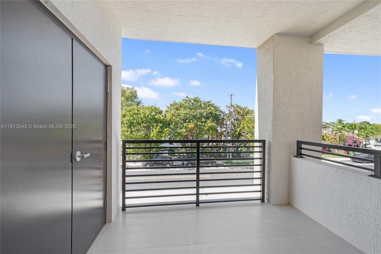 4313 E 8th Ct, Unit B, Hialeah, FL 33013 Photo