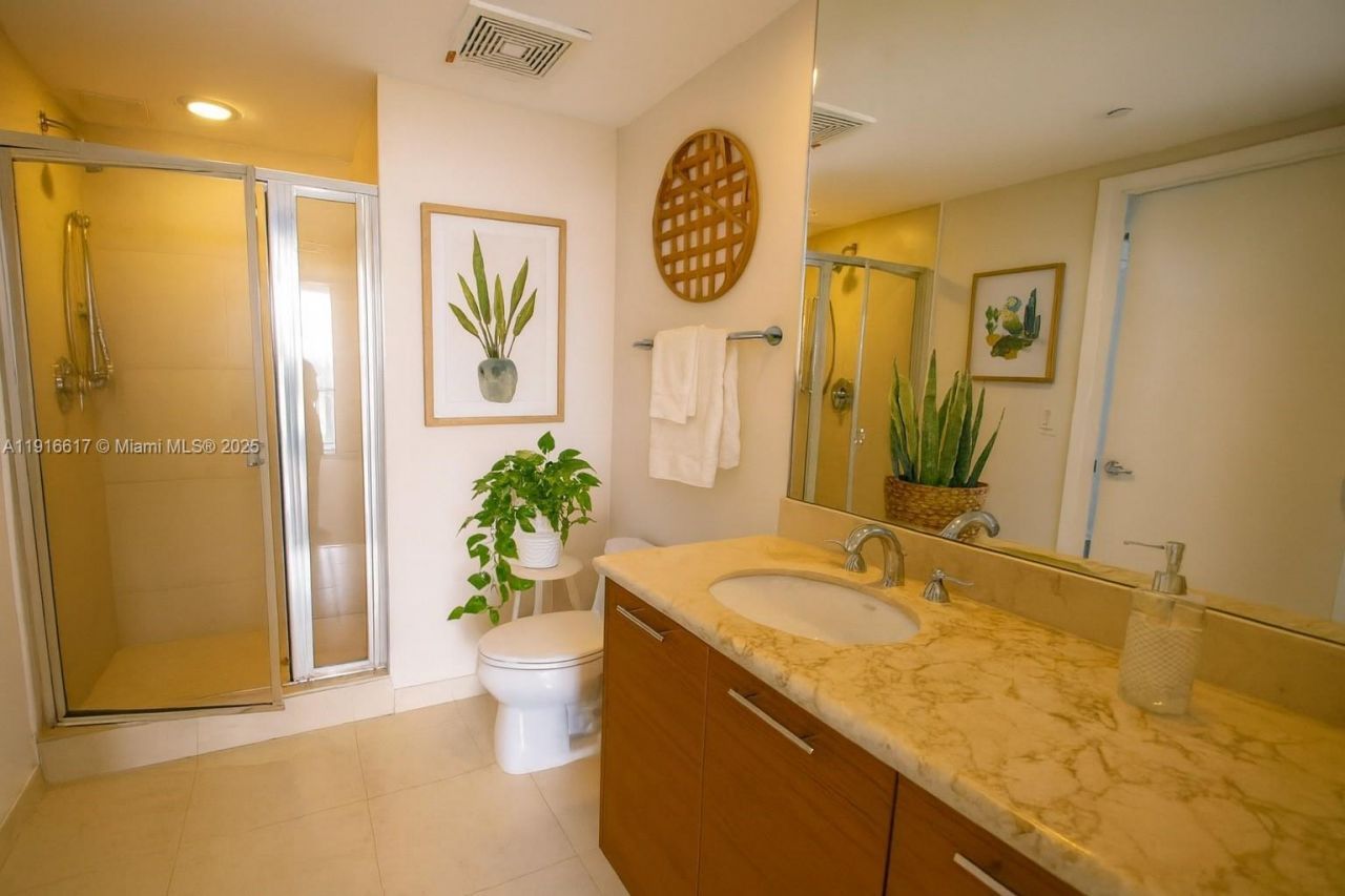 50 Biscayne Blvd, Unit 2505, Miami, FL 33132 Photo