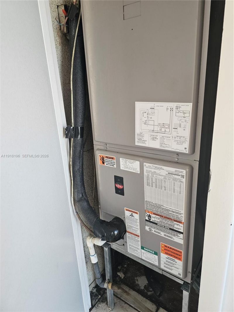 20500 W Country Club Dr, Unit 716, Aventura, FL 33180 Photo