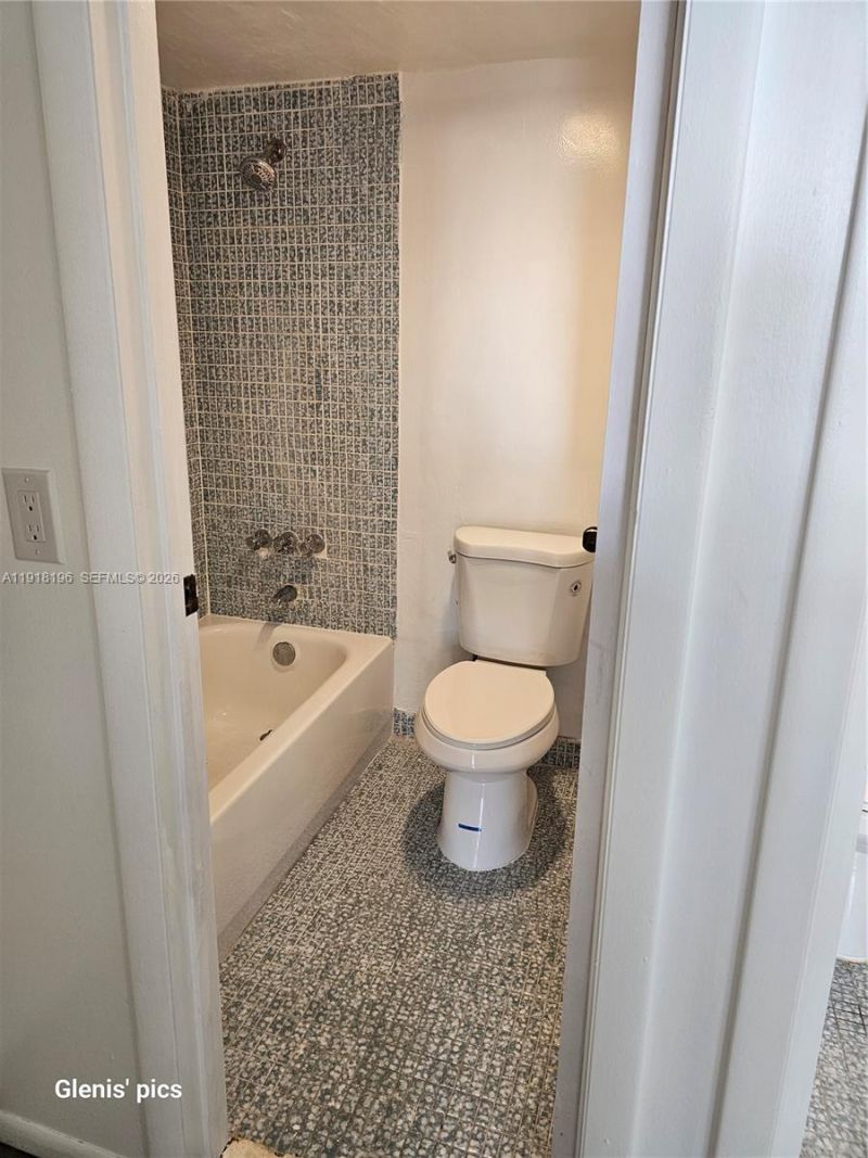 20500 W Country Club Dr, Unit 716, Aventura, FL 33180 Photo